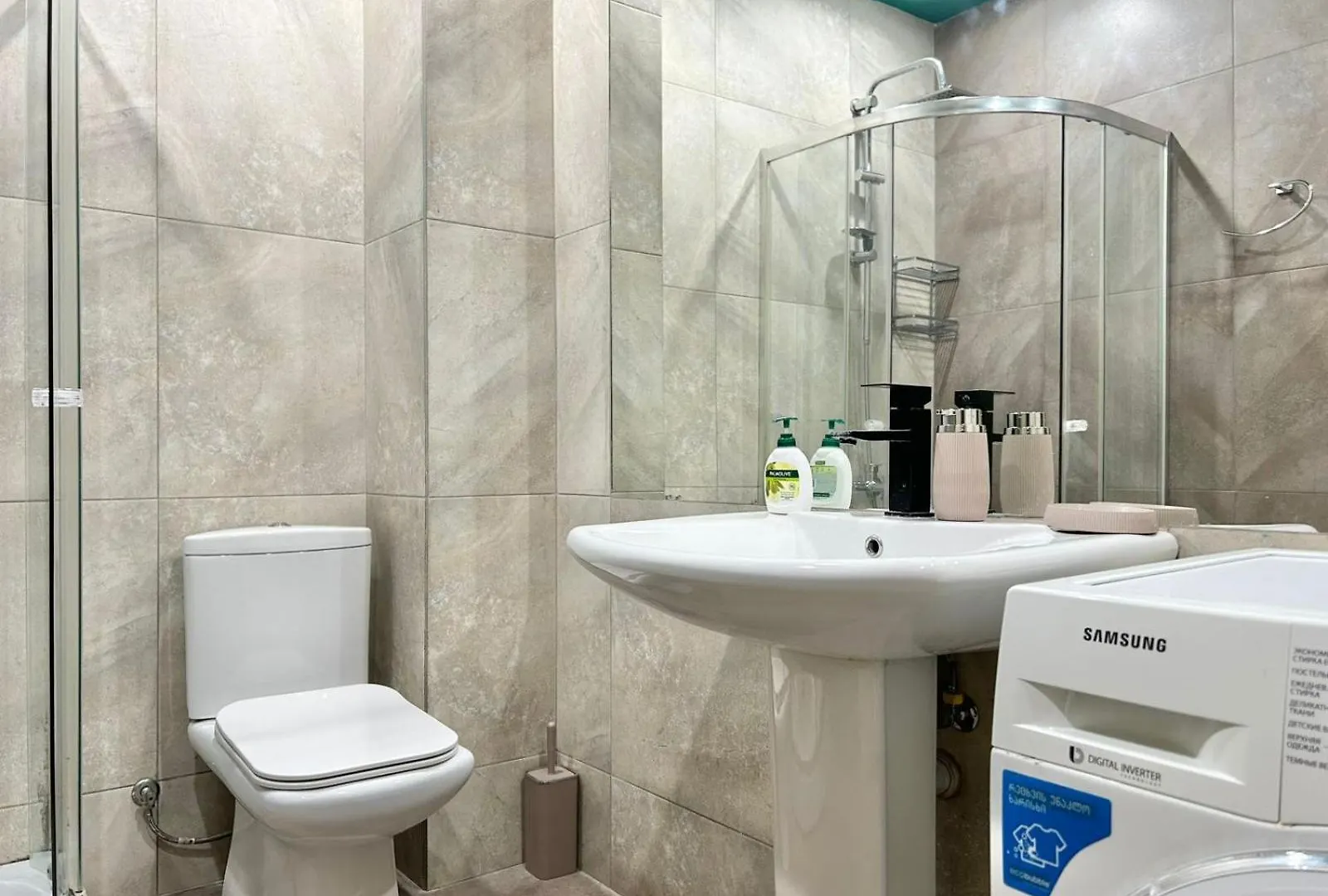 City Center- Vake Park - 1Br Apartment Tbilisi