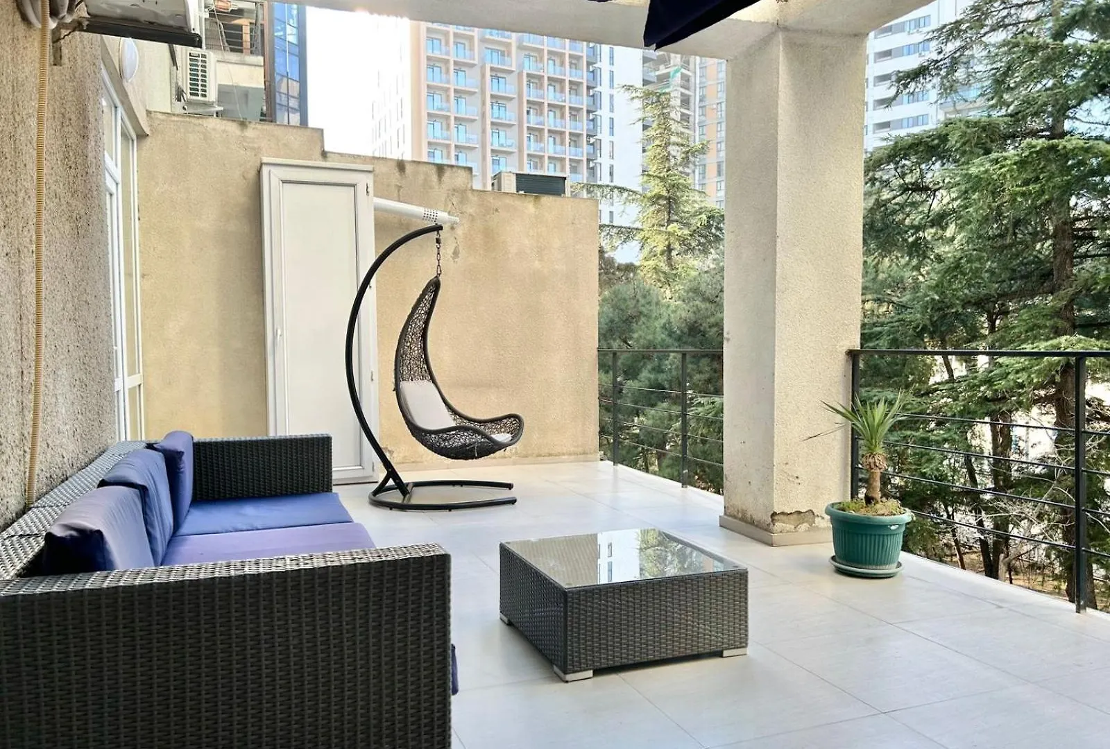 City Center- Vake Park - 1Br Apartment Tbilisi