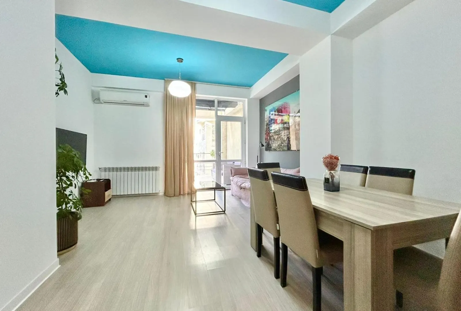City Center- Vake Park - 1Br Apartment Tbilisi