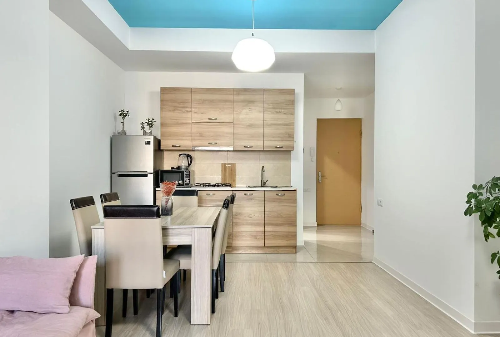 City Center- Vake Park - 1Br Apartment Tbilisi