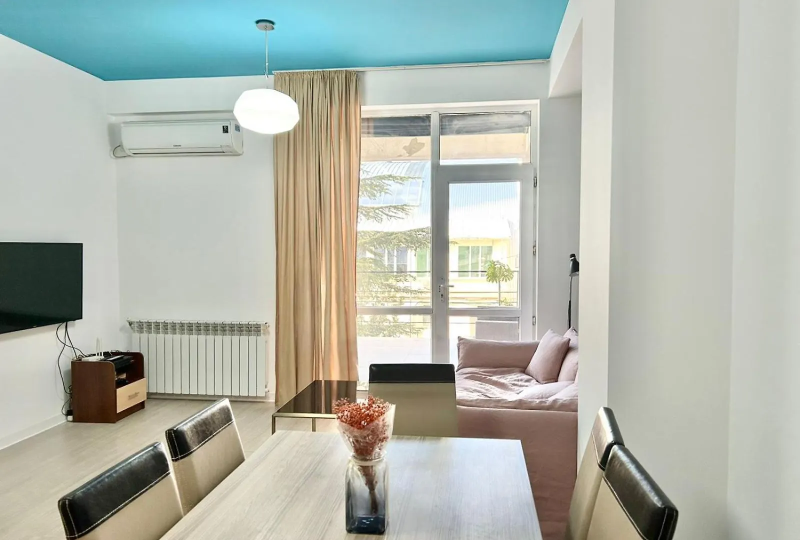 City Center- Vake Park - 1Br Apartment Tbilisi 0*,  Georgia